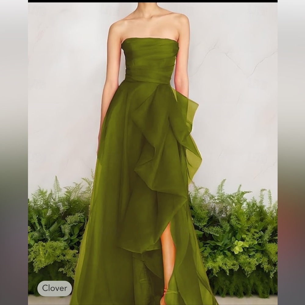 Clover Strapless Green Evening Dress